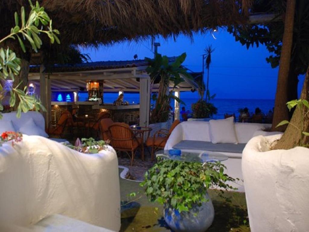 Taradella Hotel Alissos エクステリア 写真
