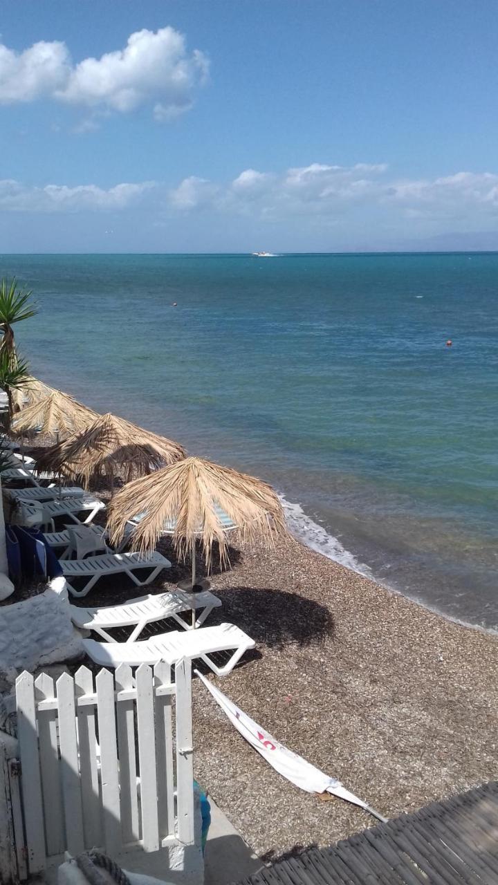 Taradella Hotel Alissos エクステリア 写真