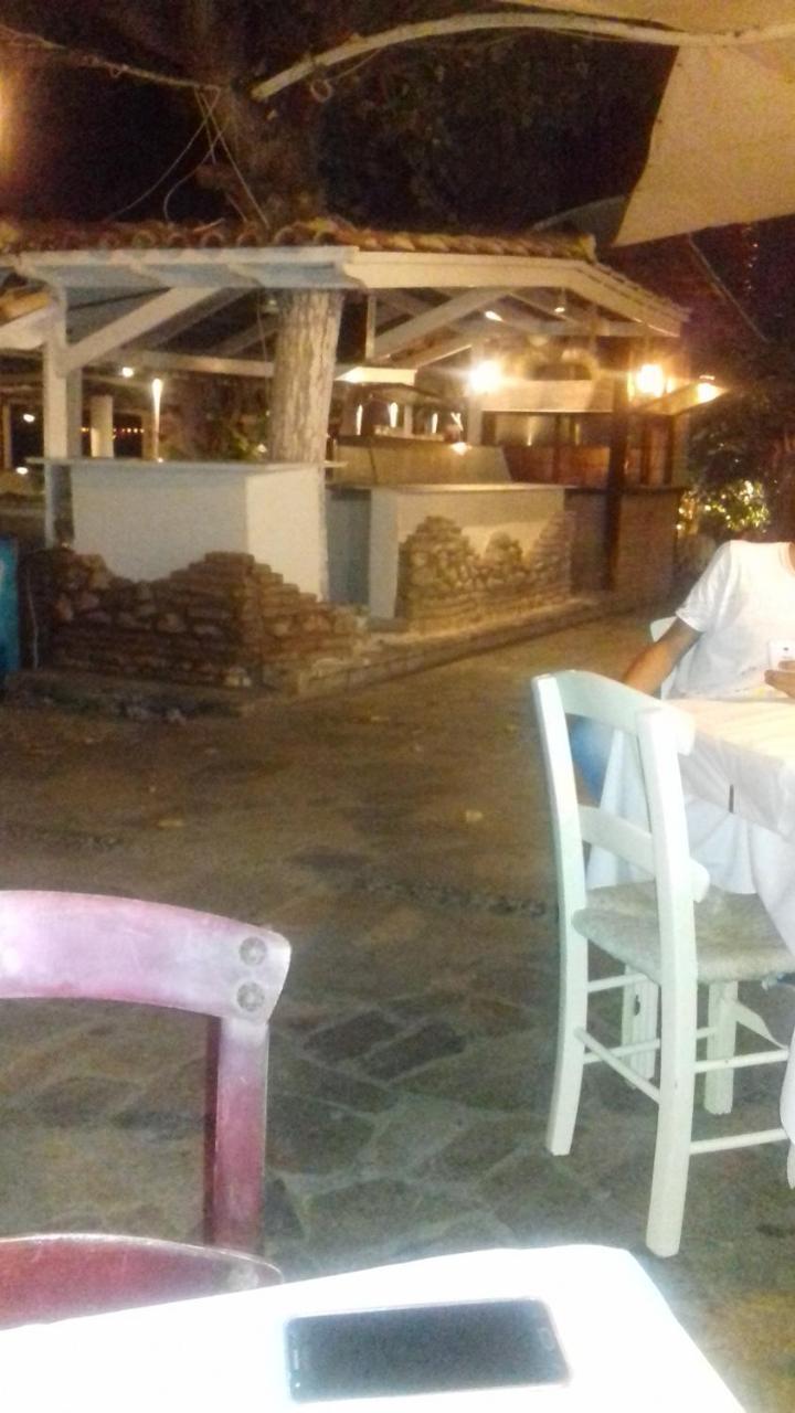 Taradella Hotel Alissos エクステリア 写真