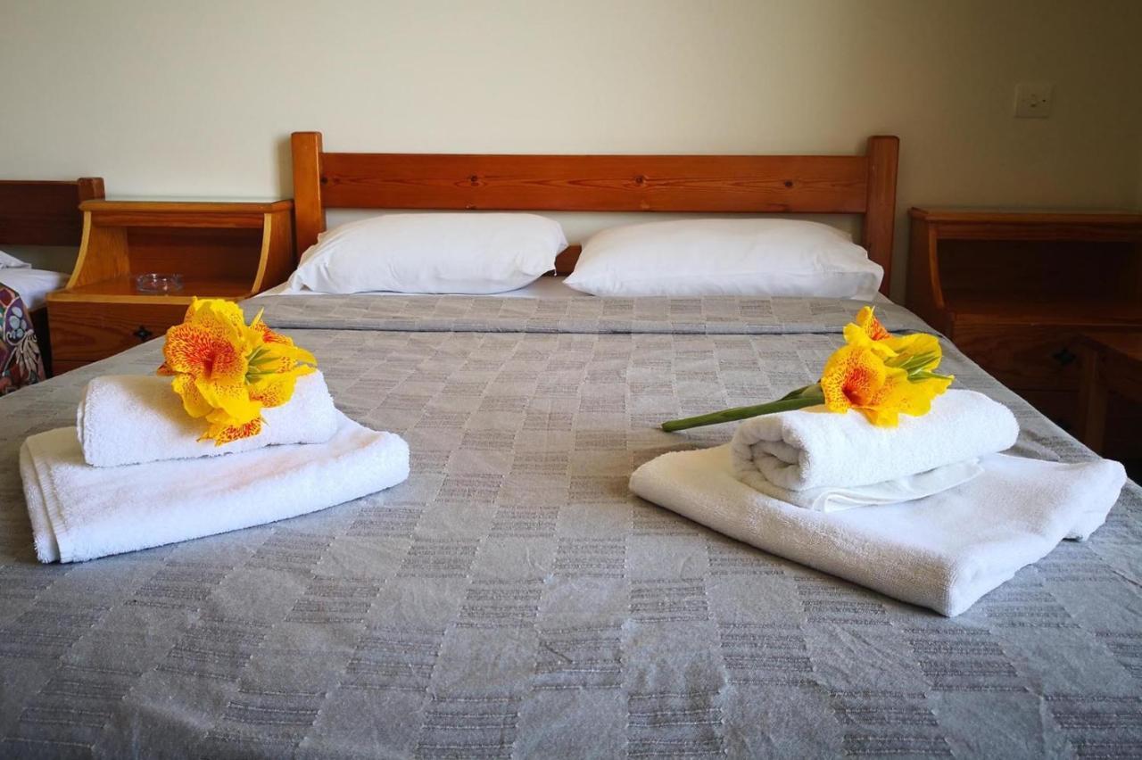 Taradella Hotel Alissos エクステリア 写真